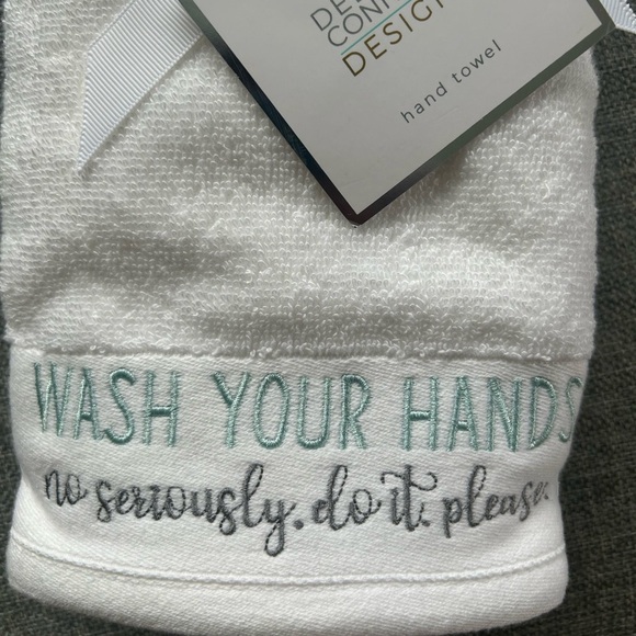 Deborah Connolly Designs Set of 2 Hand Towels embroidered “Wash Your Hands” - Picture 5 of 7